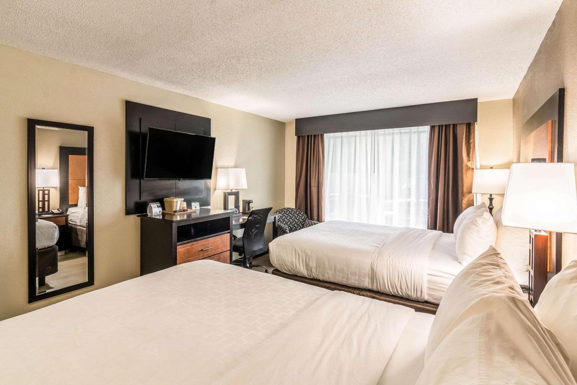 Quality Inn Пенсакола Экстерьер фото