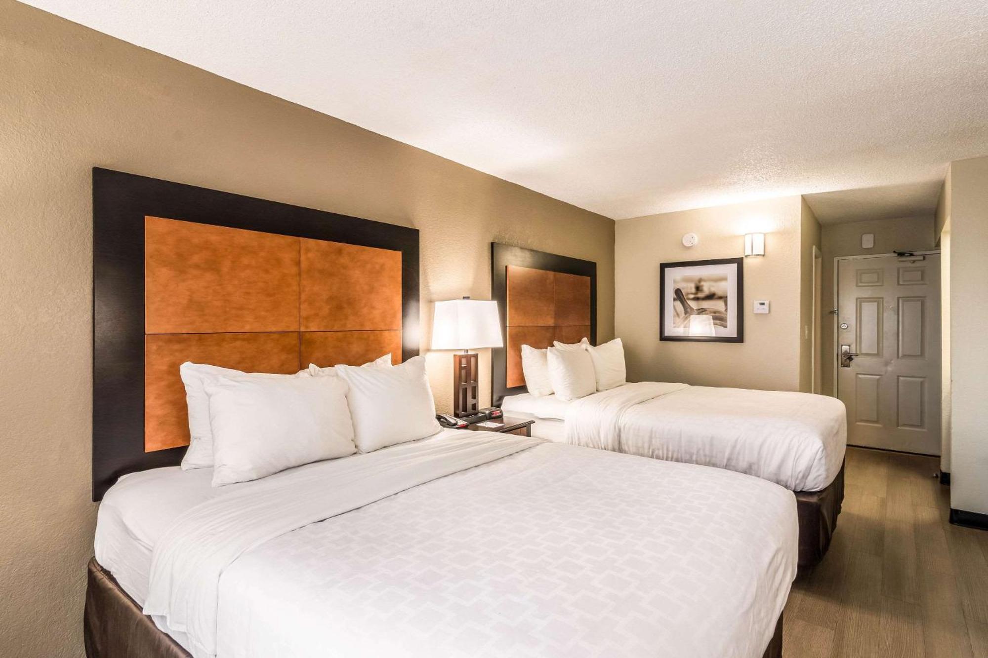 Quality Inn Пенсакола Экстерьер фото